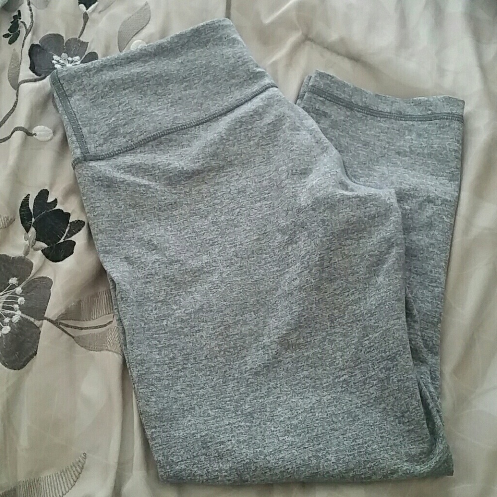 Lululemon wunder under crop