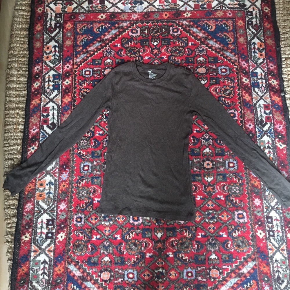 Brown basic long sleeved t-shirt. Size Sm