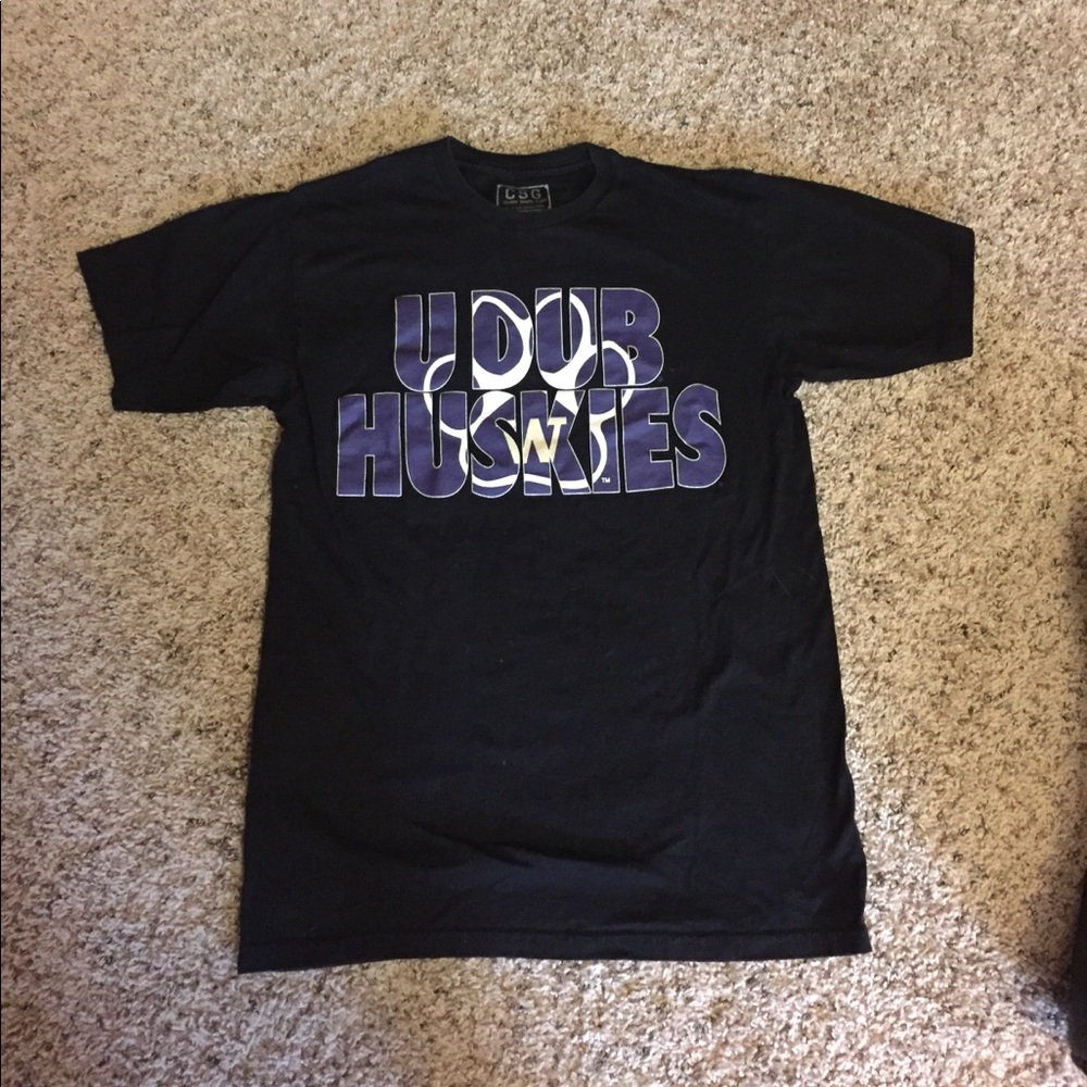 University of Washington UDUB Huskies black tshirt