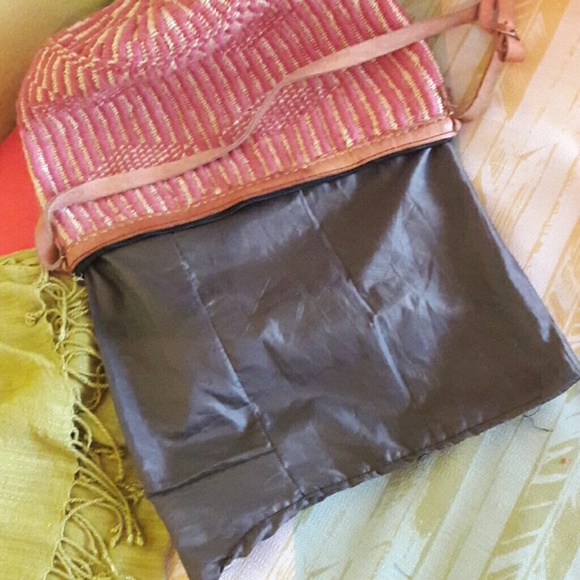 Handmade Coral Boho Jute Bag - Picture 7 of 8