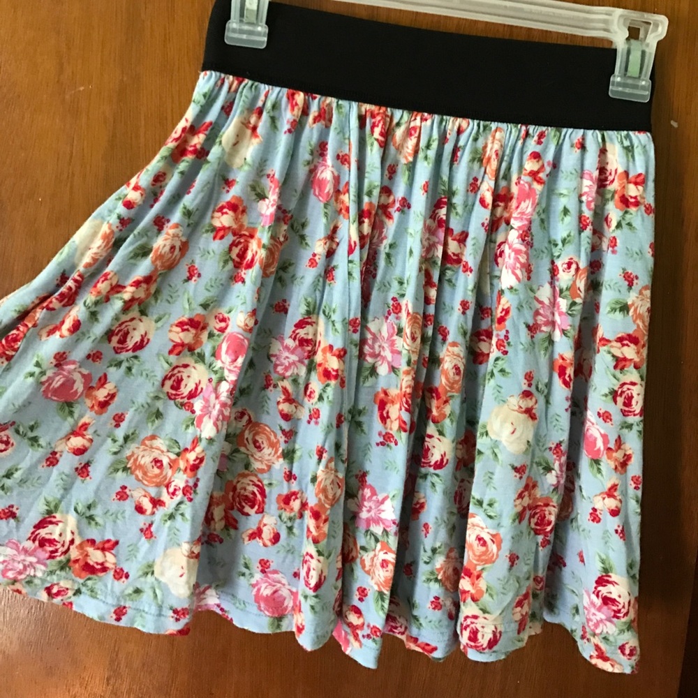 Flowery skirt!