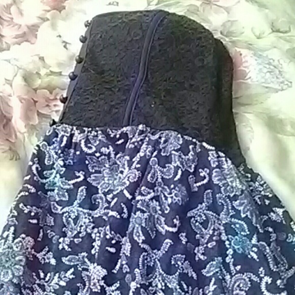 Dark Paisley printed dress - Picture 1 of 4