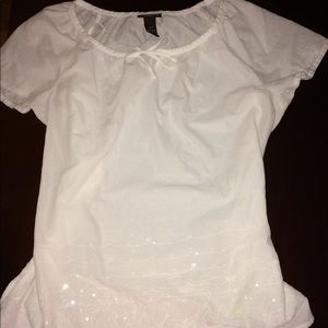 🌺SALE🌺White peasant blouse beautiful detailing