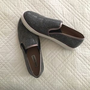 Steve Madden slip ons