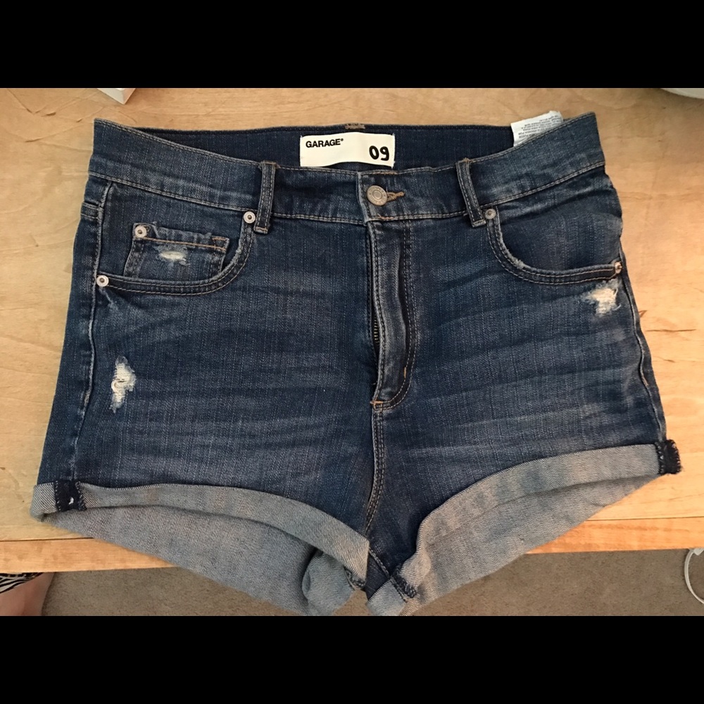 Retro High Wasted Shorts