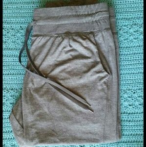 Danskin Capri workout pants