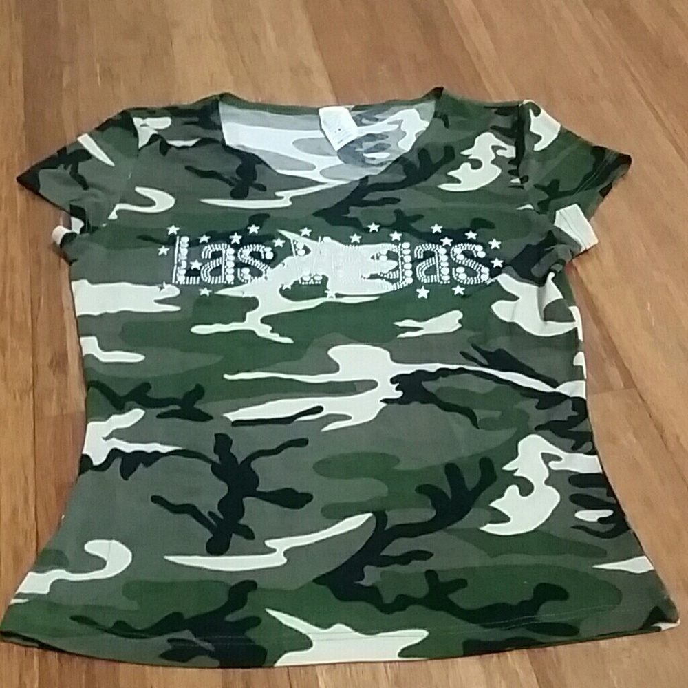 Ladies Camo Fitted T