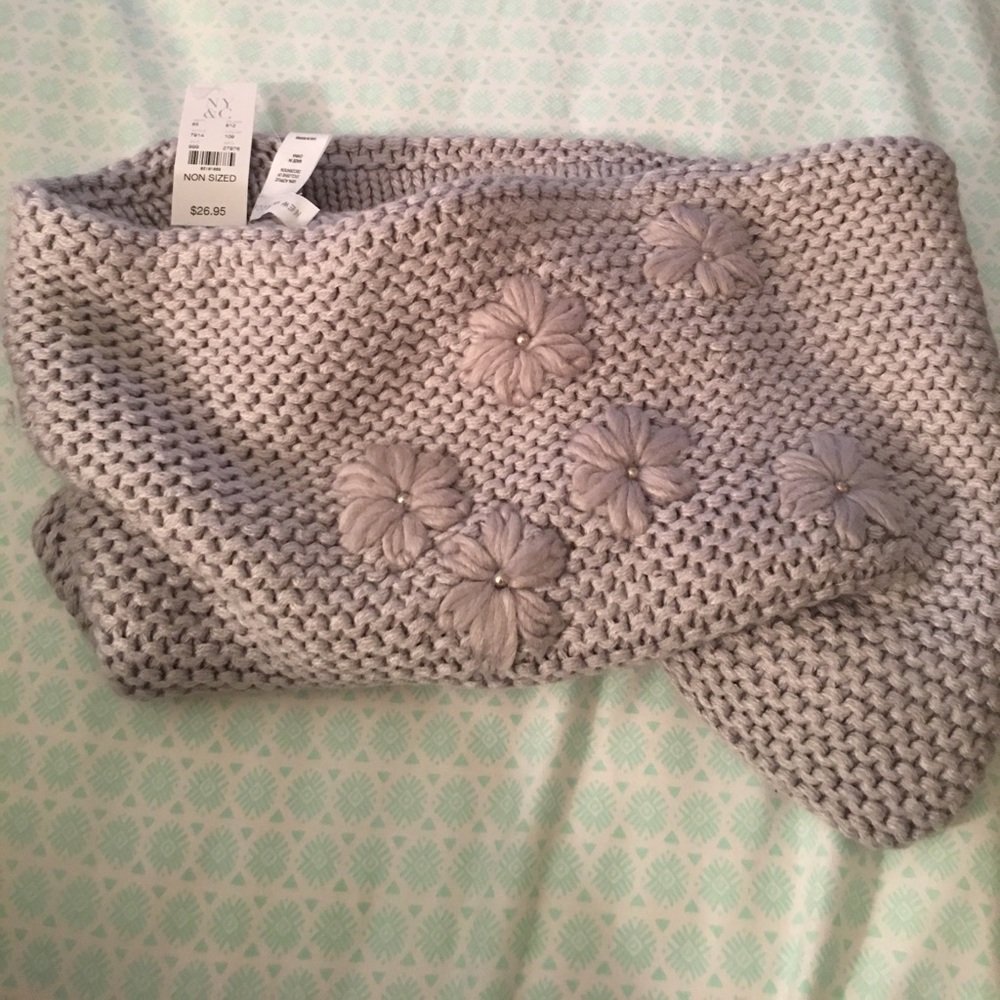 New York company scarf