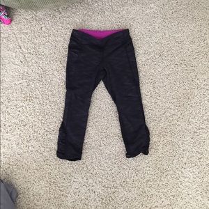 -Sale- Black cropped leggings