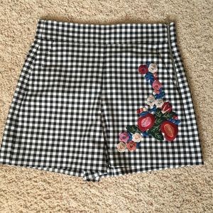Zara high rise gingham shorts