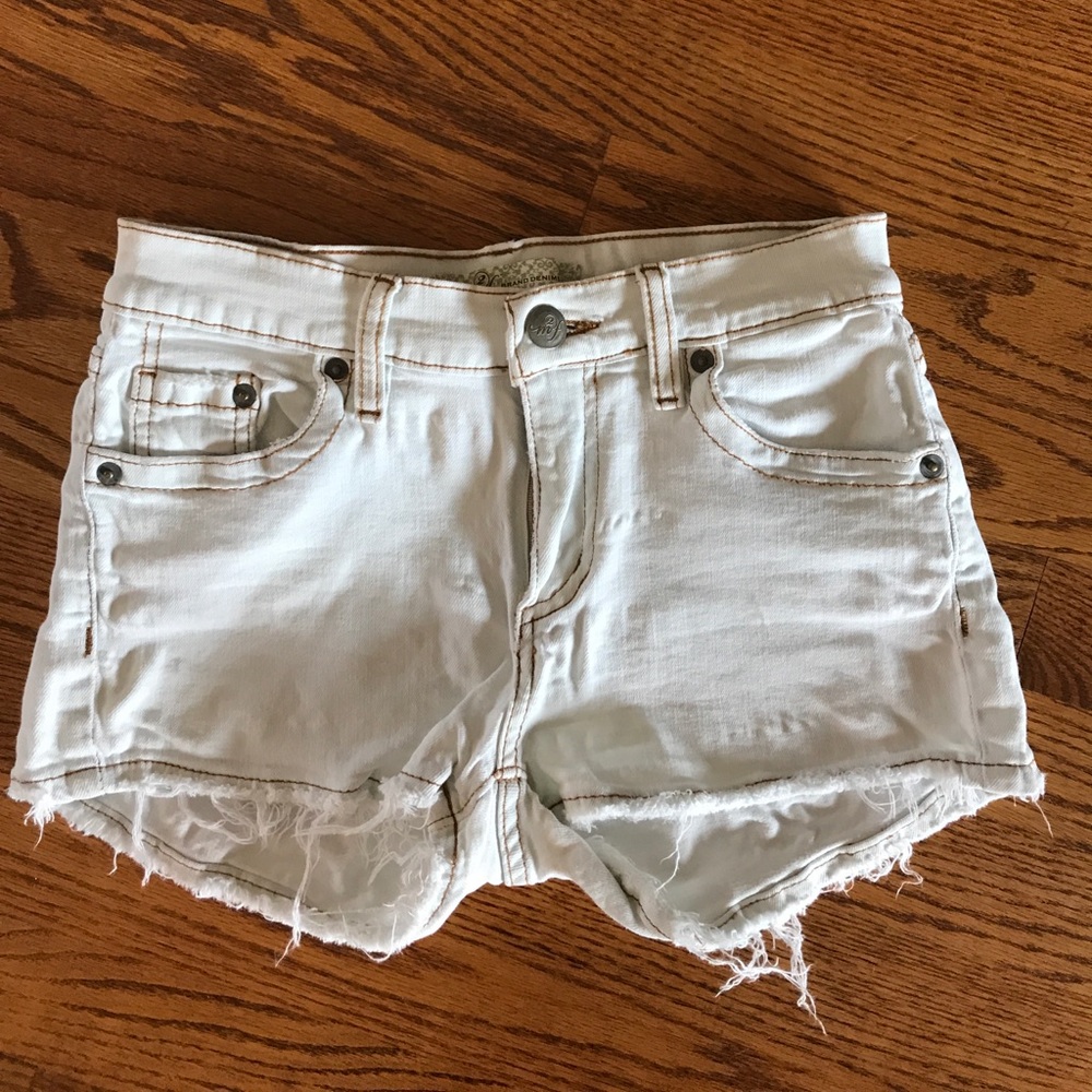 M2f brand denim white jean shorts
