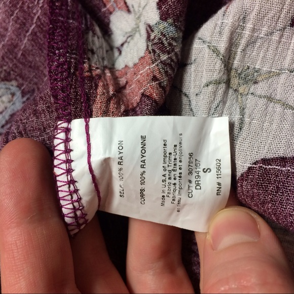 LUSH | Burgundy Floral Tunic - Picture 5 of 5