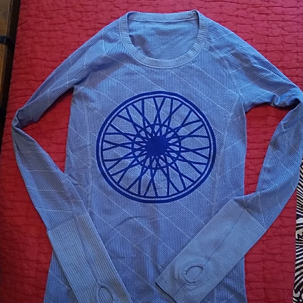 Lululrmon Soul Cycle long sleeved tee