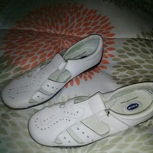 BOGO New Dr. Scholl's mary jane sandal 8.5