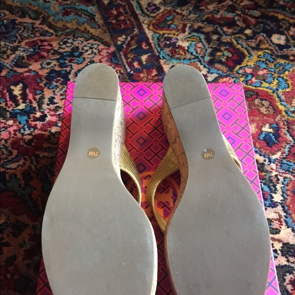 Tory Burch wedge - Picture 2 of 2