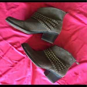 CROSSPOSTED Jessica Simpson booties