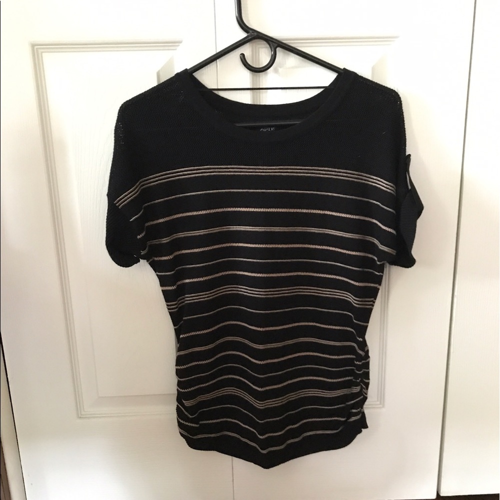 NWT Black and Tan Striped Short Sleeve Sweater