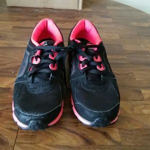 Womens Nike Dual Fusion Shoes