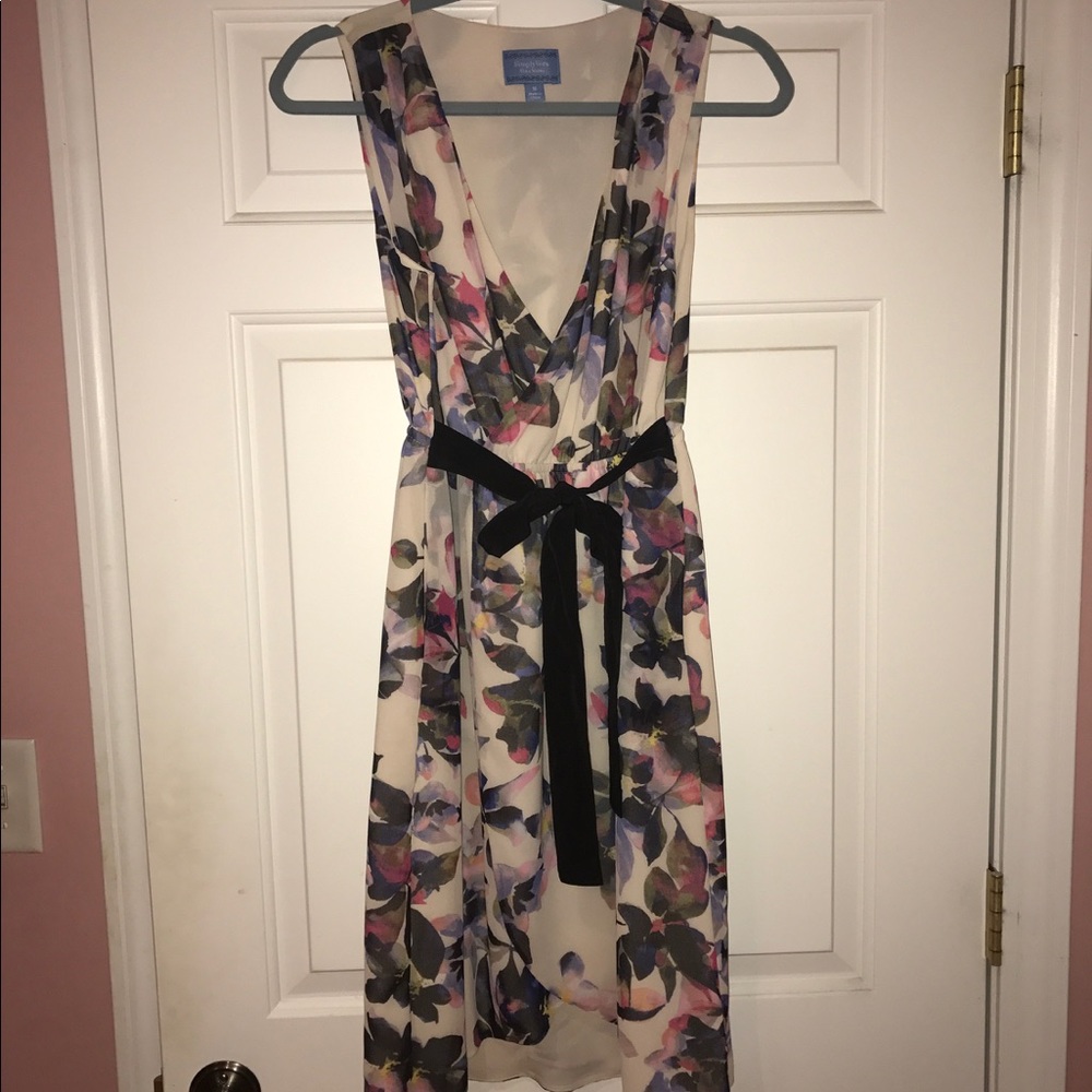 Simply Vera Blush Floral Dress