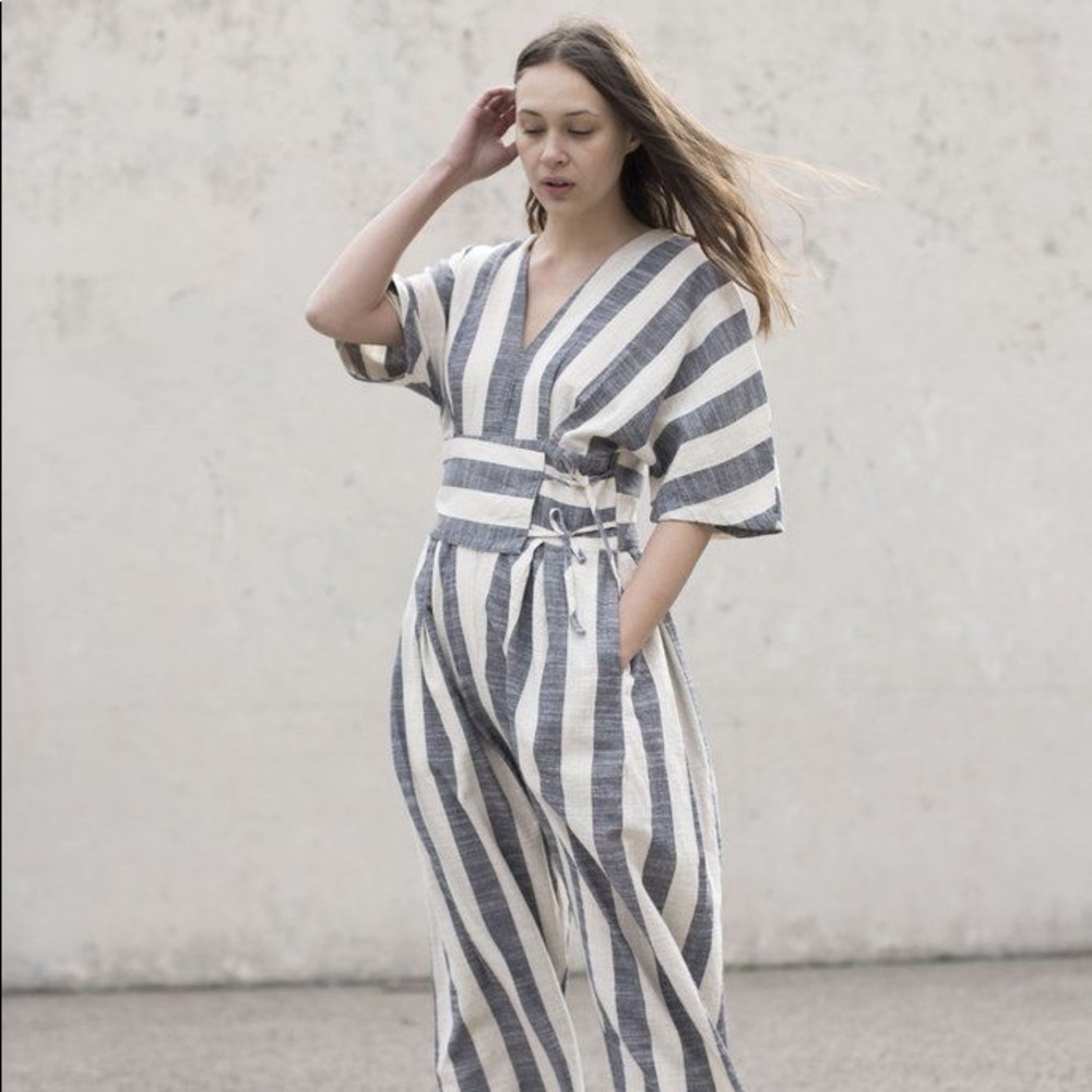 Black Crane V-Neck Striped Jumpsuit XS