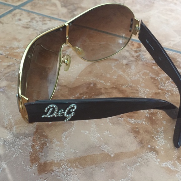 D&G - Picture 3 of 7