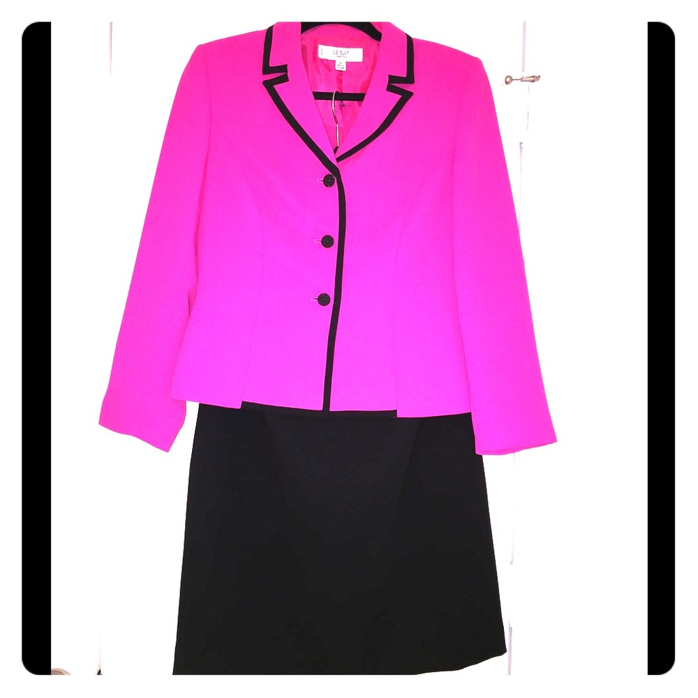 Woman's Suit LE SUIT Jacket & Skirt Petite