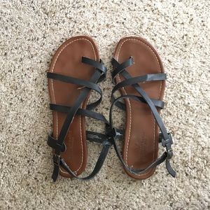 American Eagle sandals