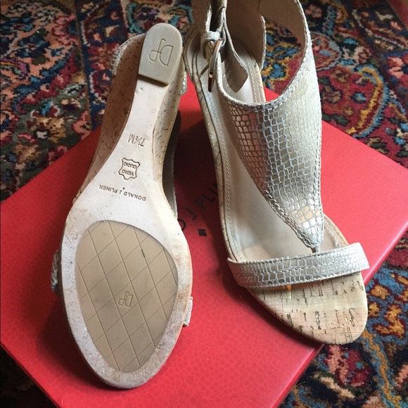 Donald J Pliner - Picture 2 of 2