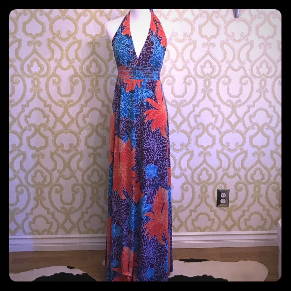 Victoria's Secret Maxi! Stunning on