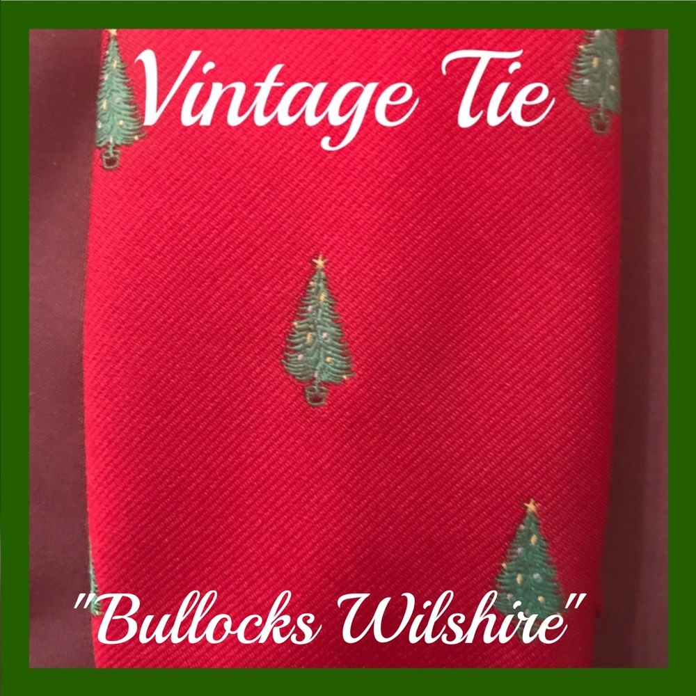 Vintage Christmas Tree Tie