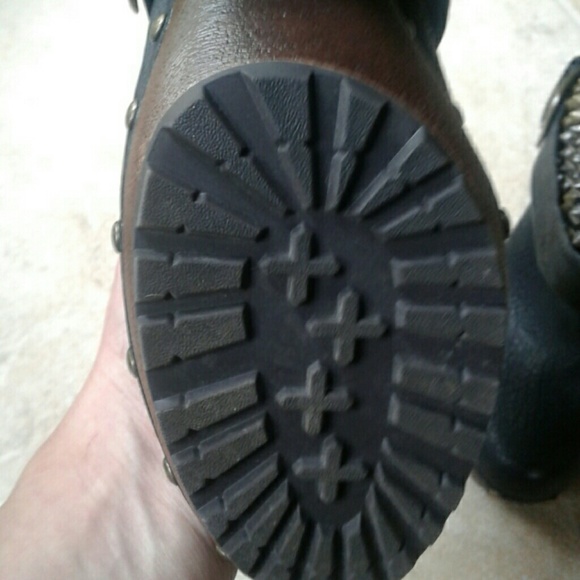 Sam Edelman wickedly studded boots 6 - Picture 7 of 8