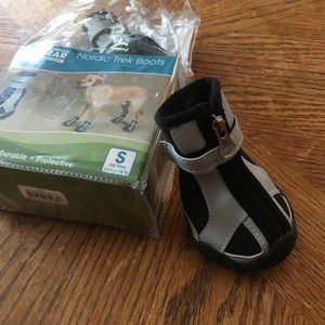 Doggie boots size small