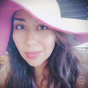 Meet your Posher, Alina