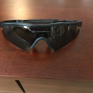 Oakley sport sunglasses-no scratches-like new