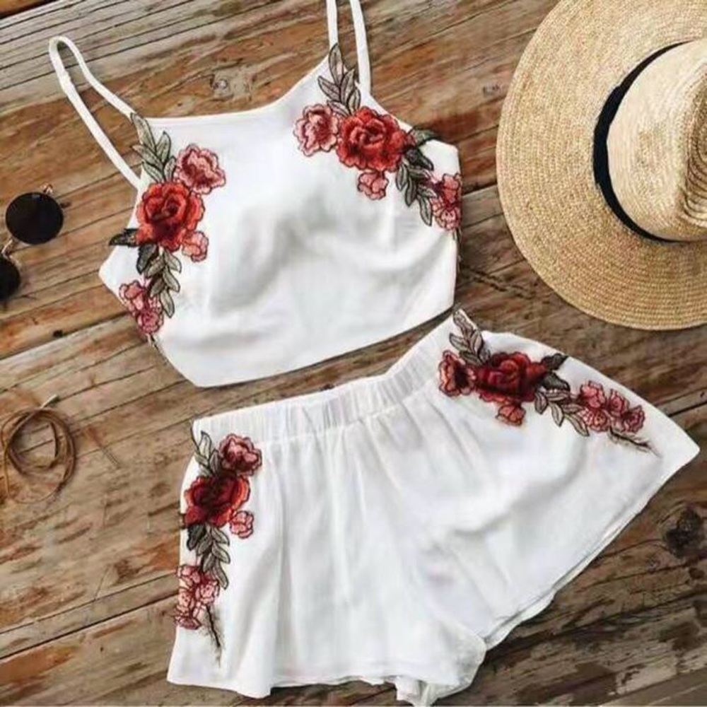 "Amadora" ll Rose Appliqué Two-Piece Set ❣ - Picture 3 of 8
