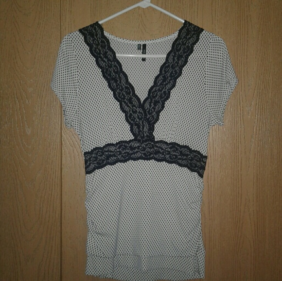 maurices  polka dot top - Picture 1 of 1