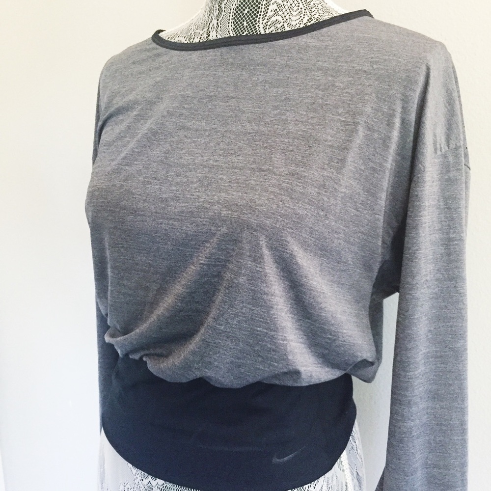 New Nike Pullover