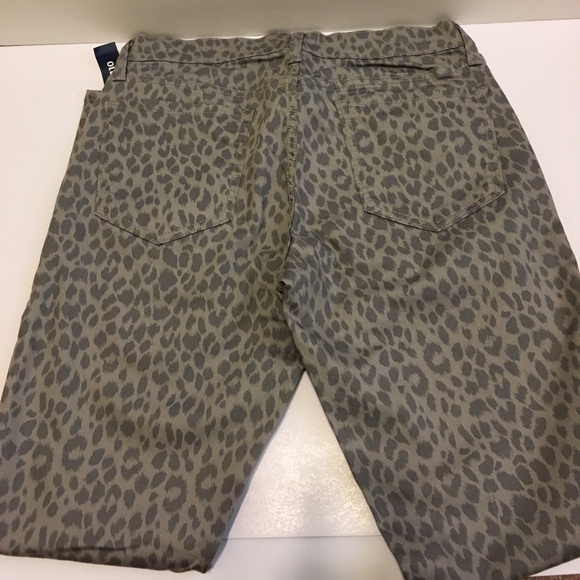Old Navy Animal Print Rockstar Pant - Picture 2 of 2