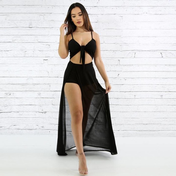 Light as a Feather Black Mesh Maxi ⚜ - Picture 2 of 3