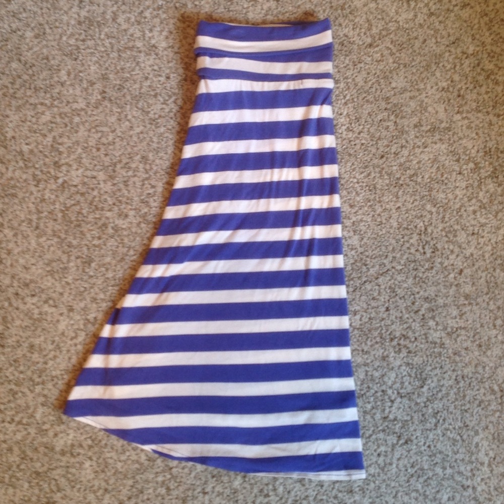 Stripped Gap Maternity Skirt