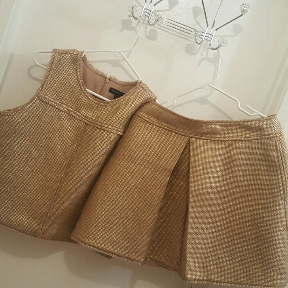 Banana Republic Gold tone