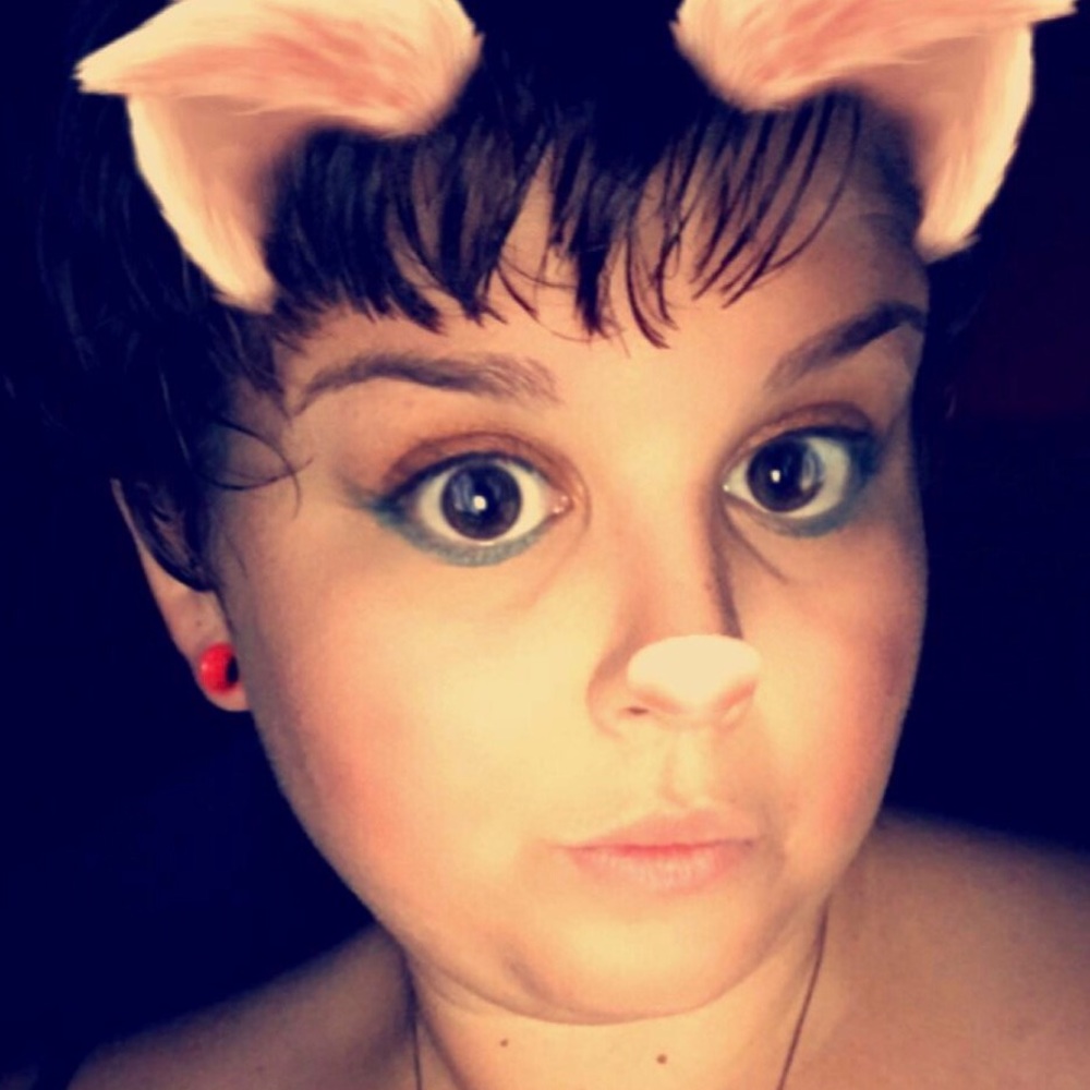 Meet your Posher, Kayla