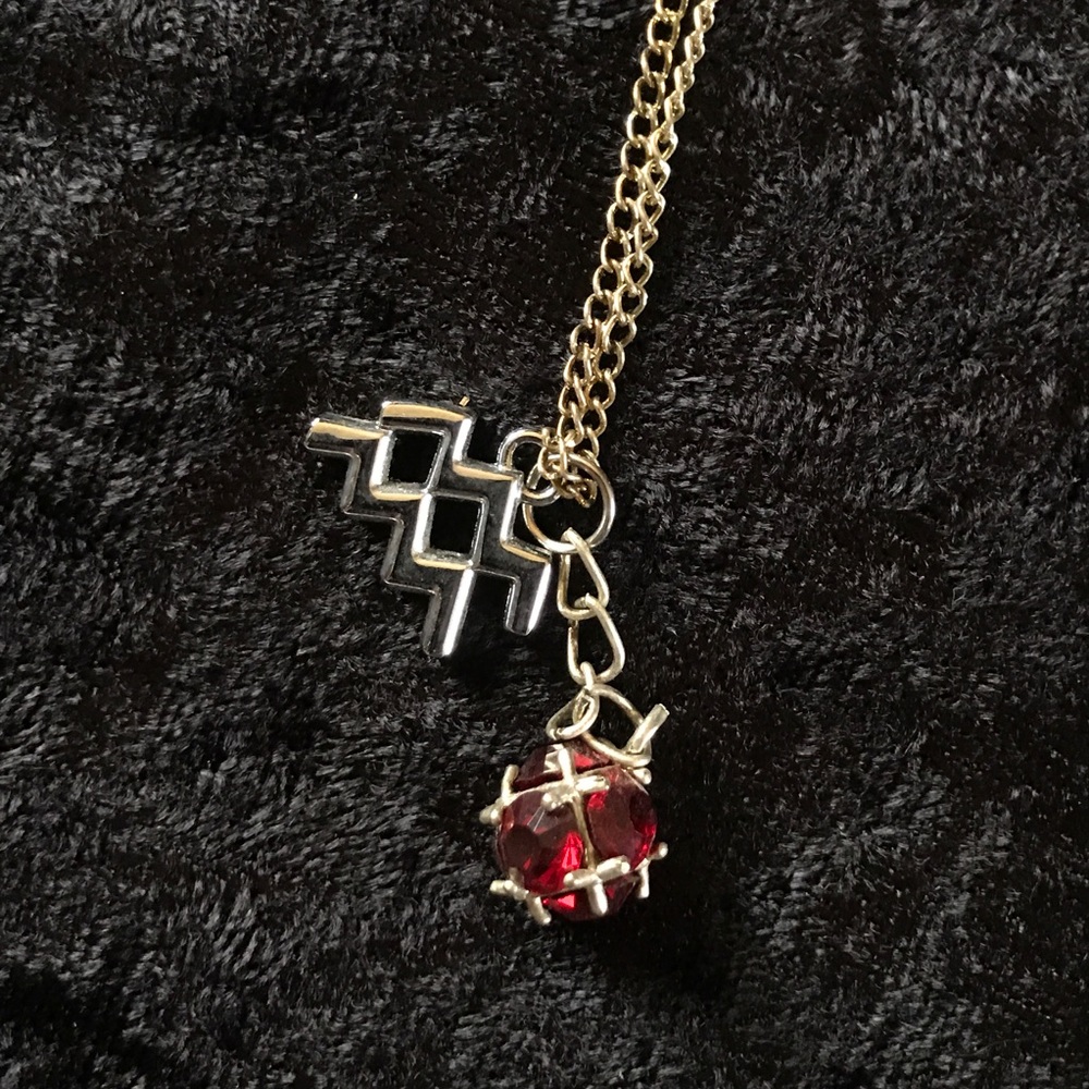 Aquarius Garnet Gemstone Necklace