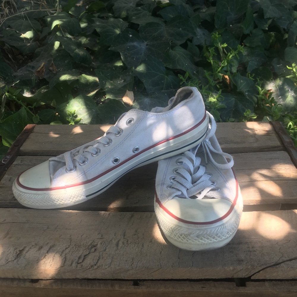 White Converses 👟👟