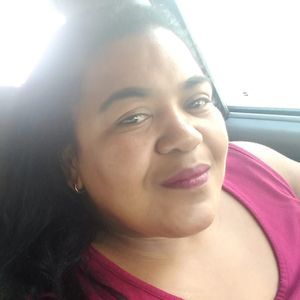 Meet your Posher, Nieves