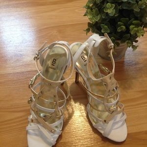 Bakers size 7 1/2 heeled dress shoes