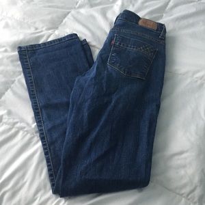 ✨VINTAGE LEVI'S MOM JEANS✨