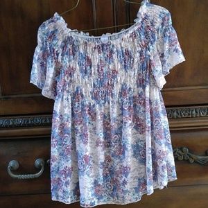 Cute top.