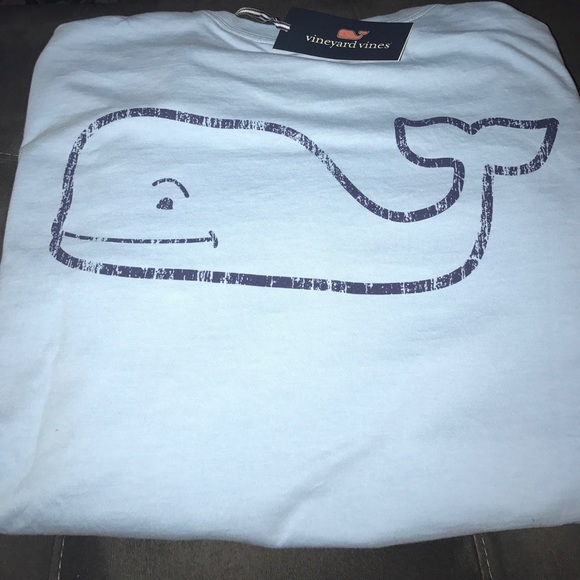 Long sleeve Vineyard Vines T - Picture 2 of 2