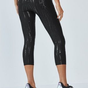 Fabletics Salar Capri Animal Foil Black Size Large